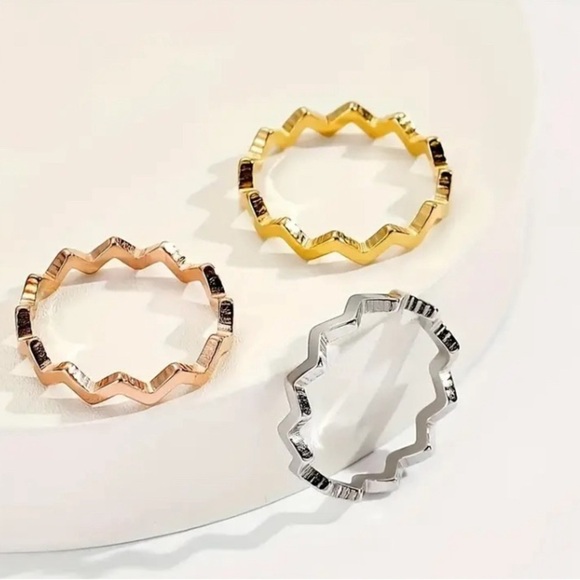 Set of 3 Woman’s Stainless Steel Stackable Rings - Picture 1 of 4